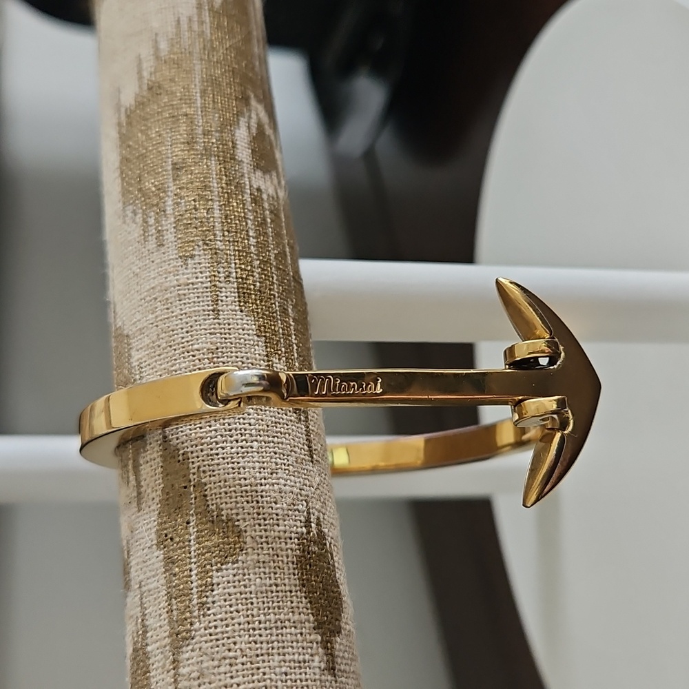 Mainsai Anchor Cuff Bracelet Goldtone